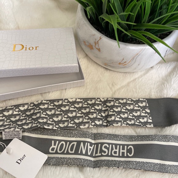 Headband - Picture 4 of 8